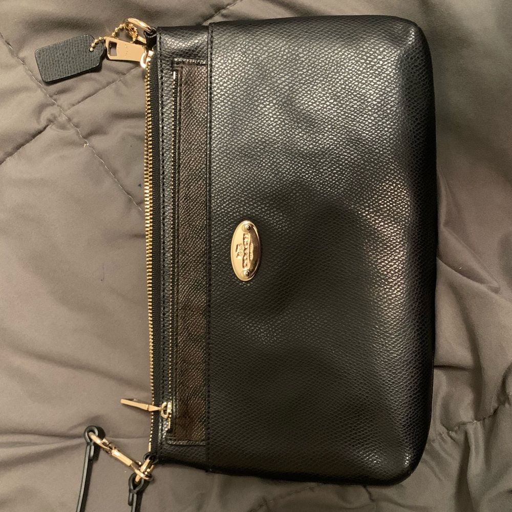 Coach wristlet with removable strap